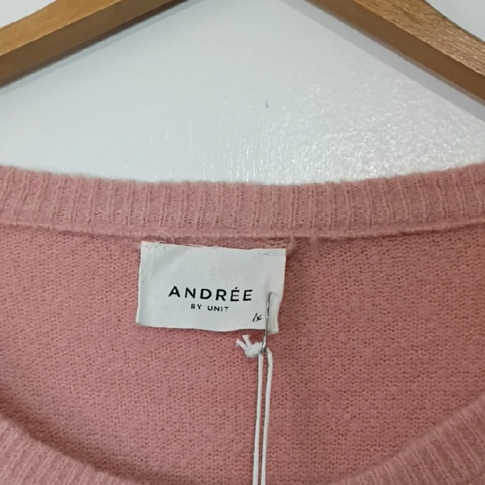 Andree By Unit Women’s Blush Pink Sweatshirt – Size 1X (NWT) - Picture 2 of 11